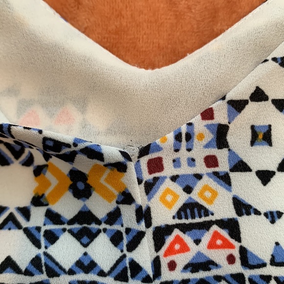 Patterned tank - Picture 4 of 4